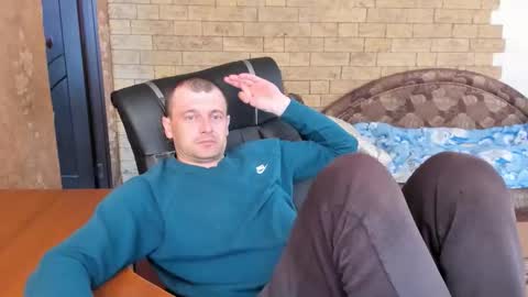 BoyApollon online show from March 19, 7:00 am