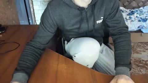 BoyApollon online show from November 26, 10:40 am