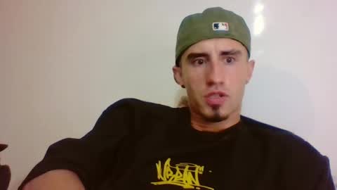 Felipe  online show from April 22, 9:41 pm