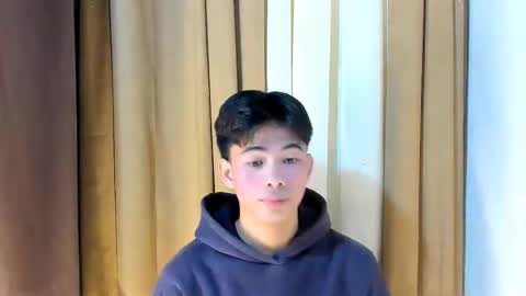 HI IM JAMES DONT FORGET GIVE ME THUMBS UP AND JOIN TO MY FANCLUB online show from April 13, 3:18 am