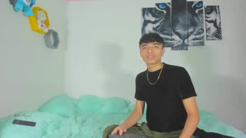 boys4hot_777 online show from March 7, 3:49 pm