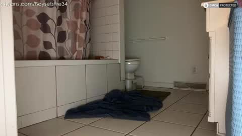 boysetsfire34 online show from October 21, 4:37 am