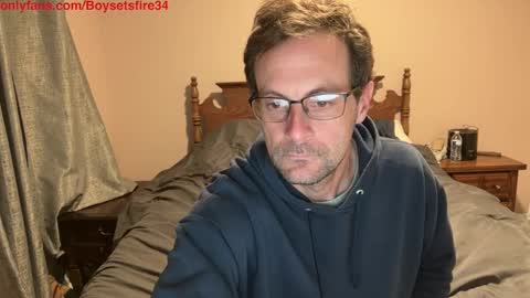 Snapshot of boysetsfire34 chatting on December 18, 10:13 pm boysetsfire34 online show from December 18, 10:13 pm