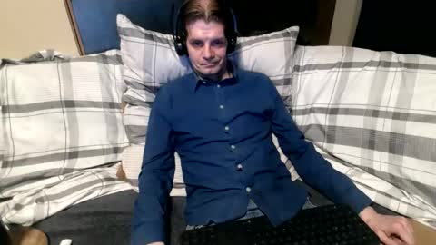 bponie1 online show from April 10, 11:23 pm