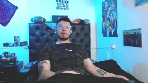 brad hot boy online show from October 10, 4:12 pm