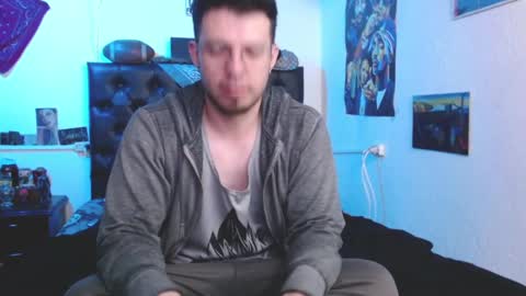 brad hot boy online show from December 18, 3:15 am