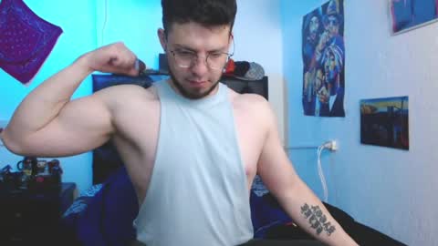 brad hot boy online show from January 28, 3:14 pm