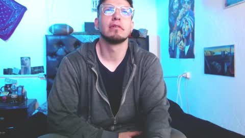 brad hot boy online show from October 14, 1:23 am