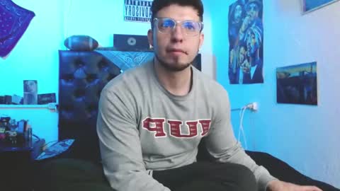 brad hot boy online show from September 9, 2:22 am