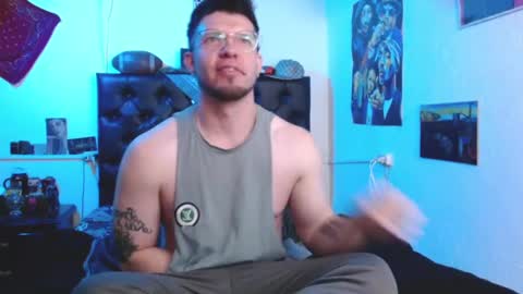 brad hot boy online show from December 11, 2:32 am