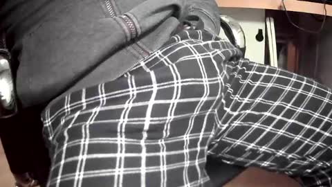 Snapshot of bram27370 chatting on December 30, 6:53 am bram27370 online show from December 30, 6:53 am