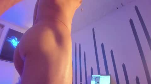 Instagram             twitter BRAN LOPEZ  online show from October 18, 9:20 pm