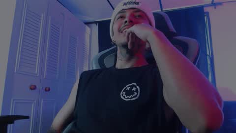 brasi_ online show from November 5, 5:37 pm