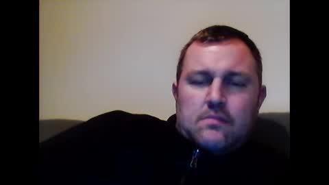 Snapshot of brasso1982 chatting on December 21, 11:34 pm willywinker online show from December 21, 11:34 pm