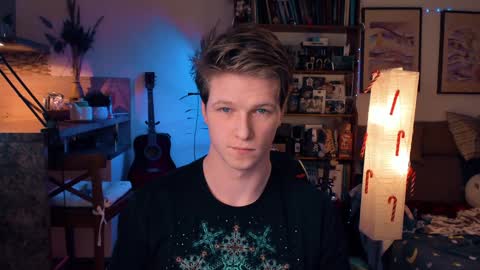 Snapshot of brestonsweet chatting on December 5, 8:34 pm brestonsweet online show from December 5, 8:34 pm