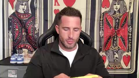 Brett Mycles online show from November 5, 9:50 pm