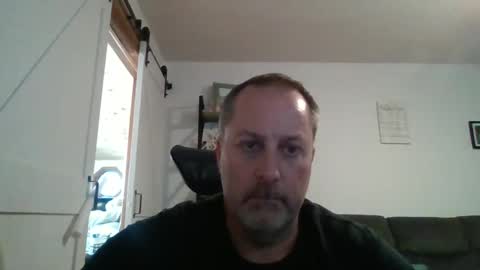 hey online show from November 16, 8:33 pm