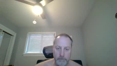 hey online show from March 6, 9:12 pm