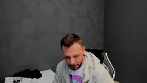 Snapshot of brianhunts chatting on February 23, 6:55 am Brian online show from February 23, 6:55 am