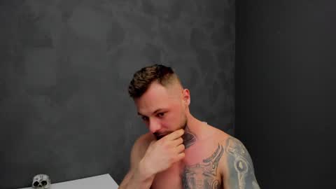 Snapshot of brianhunts chatting on January 30, 7:07 am Brian online show from January 30, 7:07 am