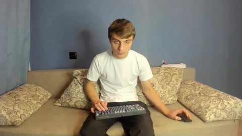 bristlebback online show from December 2, 3:59 pm