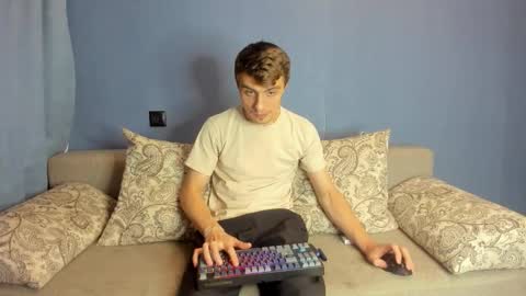 bristlebback online show from September 11, 4:50 pm