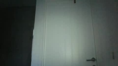 britguy6985 online show from April 17, 7:05 pm