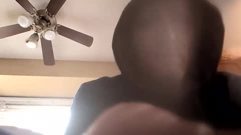 brokenboii23 online show from February 14, 8:15 pm