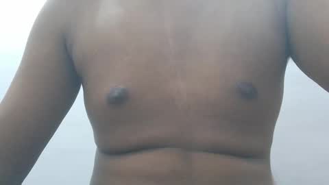 brownguy2505 online show from March 3, 8:05 pm