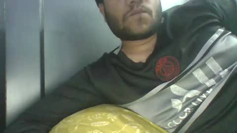 brownhunk698 online show from February 24, 12:26 pm