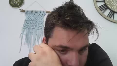 Snapshot of bruce_wayne34 chatting on February 18, 12:28 pm Bruce Wayne online show from February 18, 12:28 pm