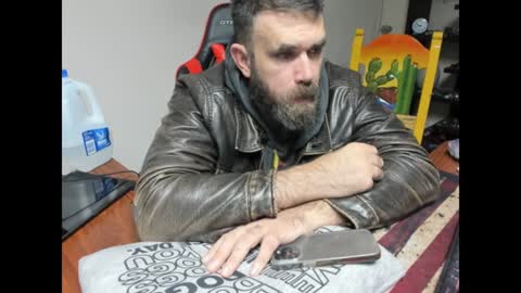 Snapshot of brutalmaster1983 chatting on January 14, 7:06 am BRUTALMASTER1983 online show from January 14, 7:06 am