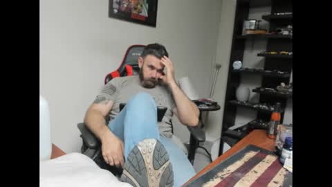Snapshot of brutalmaster1983 chatting on February 24, 8:14 pm BRUTALMASTER1983 online show from February 24, 8:14 pm