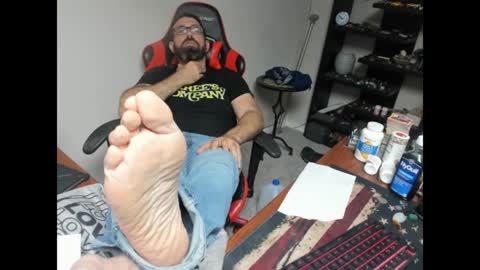 Snapshot of brutalmaster1983 chatting on December 17, 3:39 am BRUTALMASTER1983 online show from December 17, 3:39 am