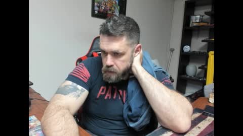 Snapshot of brutalmaster1983 chatting on February 18, 7:21 pm BRUTALMASTER1983 online show from February 18, 7:21 pm