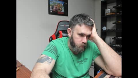 Snapshot of brutalmaster1983 chatting on March 1, 5:42 am BRUTALMASTER1983 online show from March 1, 5:42 am