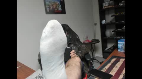 Snapshot of brutalmaster1983 chatting on December 31, 6:16 am BRUTALMASTER1983 online show from December 31, 6:16 am