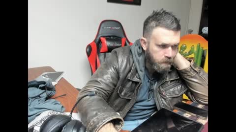 Snapshot of brutalmaster1983 chatting on January 8, 7:13 pm BRUTALMASTER1983 online show from January 8, 7:13 pm