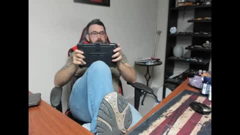 Snapshot of brutalmaster1983 chatting on February 28, 6:41 pm BRUTALMASTER1983 online show from February 28, 6:41 pm
