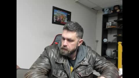 Snapshot of brutalmaster1983 chatting on February 19, 8:20 pm BRUTALMASTER1983 online show from February 19, 8:20 pm