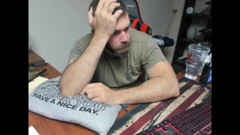 Snapshot of brutalmaster1983 chatting on December 18, 6:10 am BRUTALMASTER1983 online show from December 18, 6:10 am