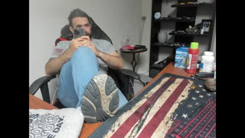 Snapshot of brutalmaster1983 chatting on December 31, 9:28 pm BRUTALMASTER1983 online show from December 31, 9:28 pm