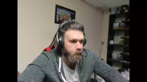 Snapshot of brutalmaster1983 chatting on March 8, 7:46 am BRUTALMASTER1983 online show from March 8, 7:46 am
