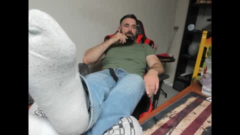 Snapshot of brutalmaster1983 chatting on January 28, 5:32 am BRUTALMASTER1983 online show from January 28, 5:32 am