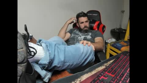 BRUTALMASTER1983 online show from November 4, 8:10 pm