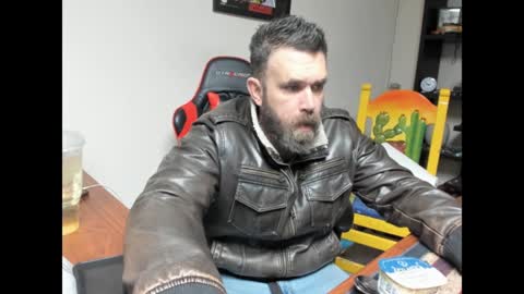 Snapshot of brutalmaster1983 chatting on January 20, 5:26 am BRUTALMASTER1983 online show from January 20, 5:26 am