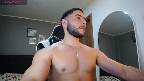 bryan_oficials online show from December 17, 5:18 am