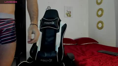 bryan_oficials online show from February 17, 4:33 am