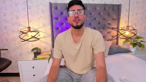 bry online show from November 9, 3:38 pm