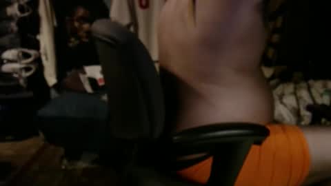 Snapshot of bubbasmalls chatting on December 17, 6:45 am Bubba Smalls online show from December 17, 6:45 am